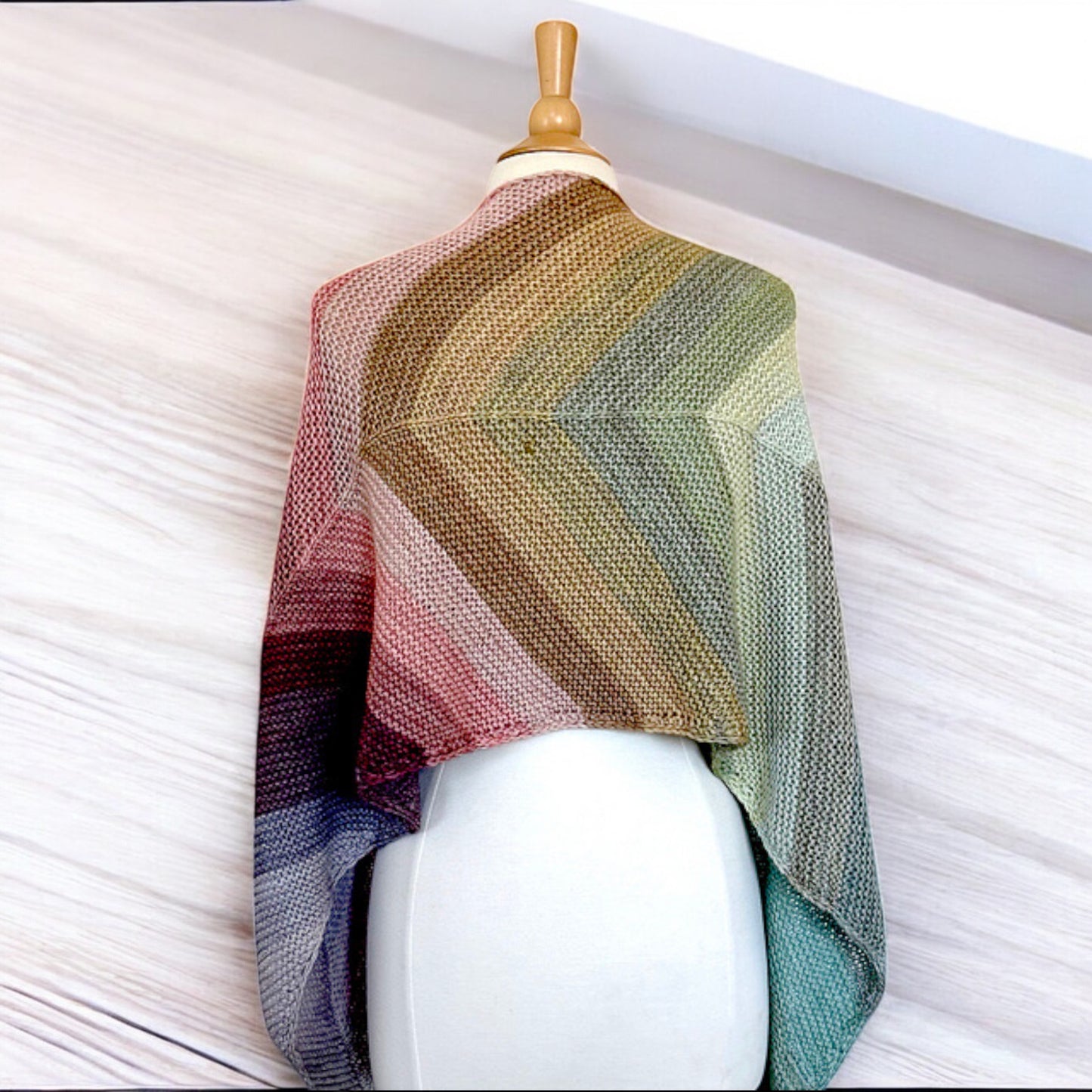 Festive 24 Jasmine DK Pencil Pack