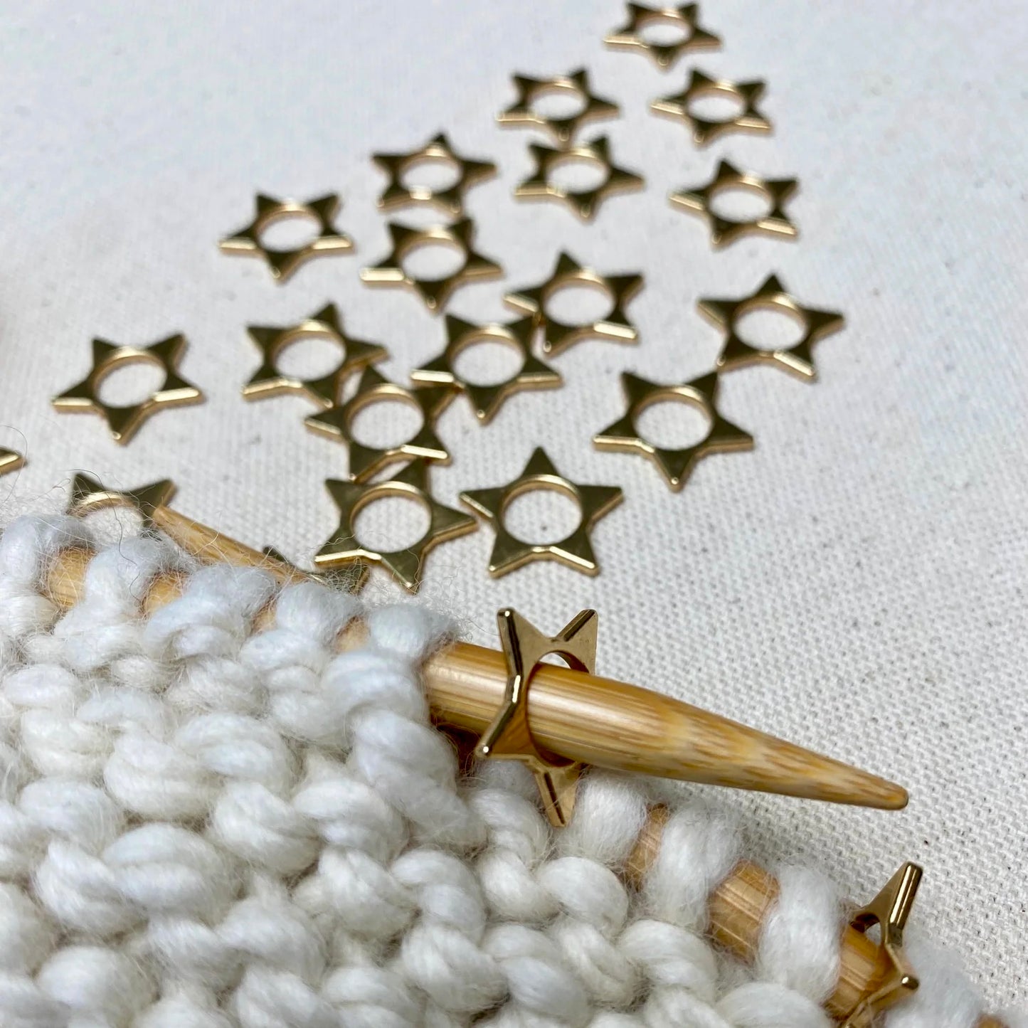 Gold Stars (Large) Stitch Markers