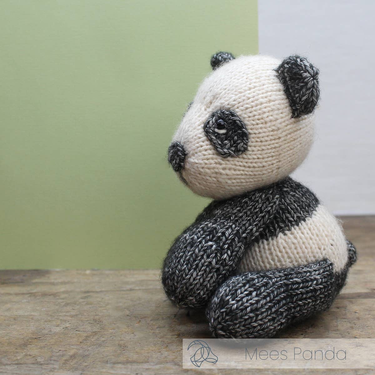 Mees Panda Knit Kit