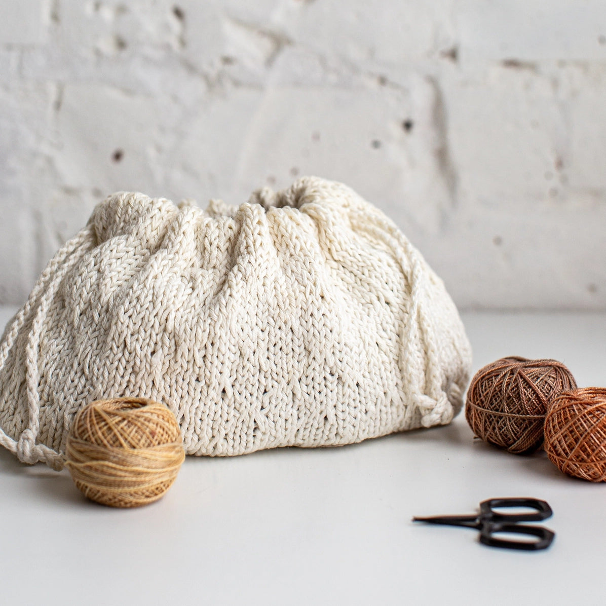 Flax & Twine Trellis Stitch Drawstring Bag Knit Kit